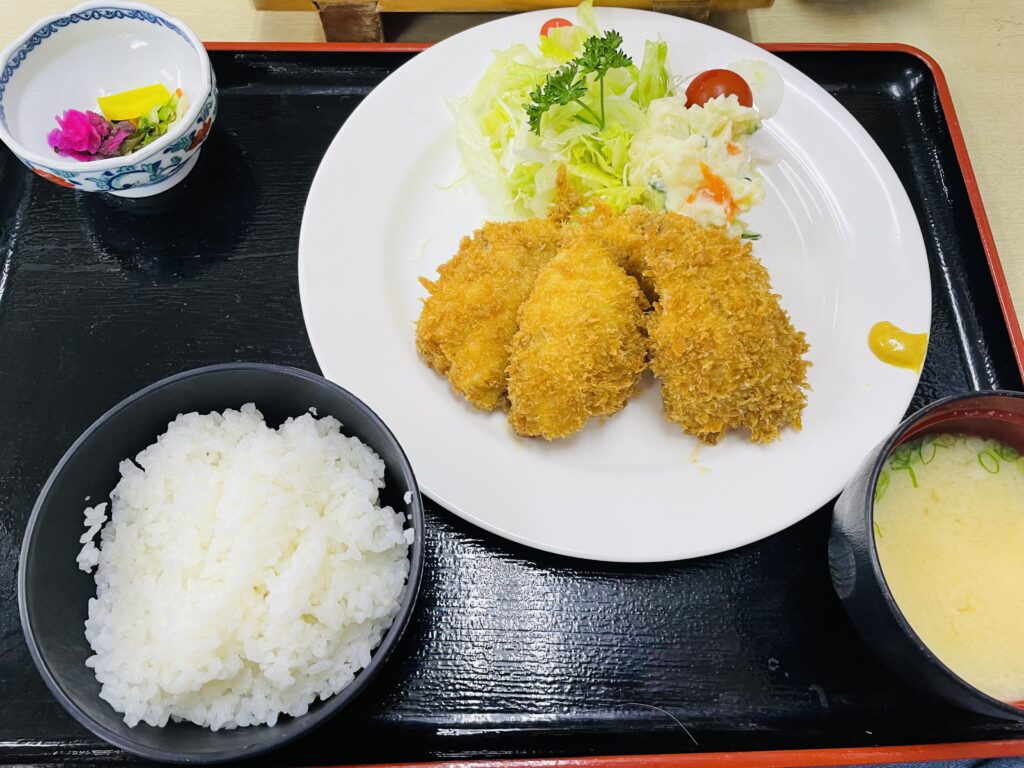 The aji fry set came with rice, miso soup, and pickles
